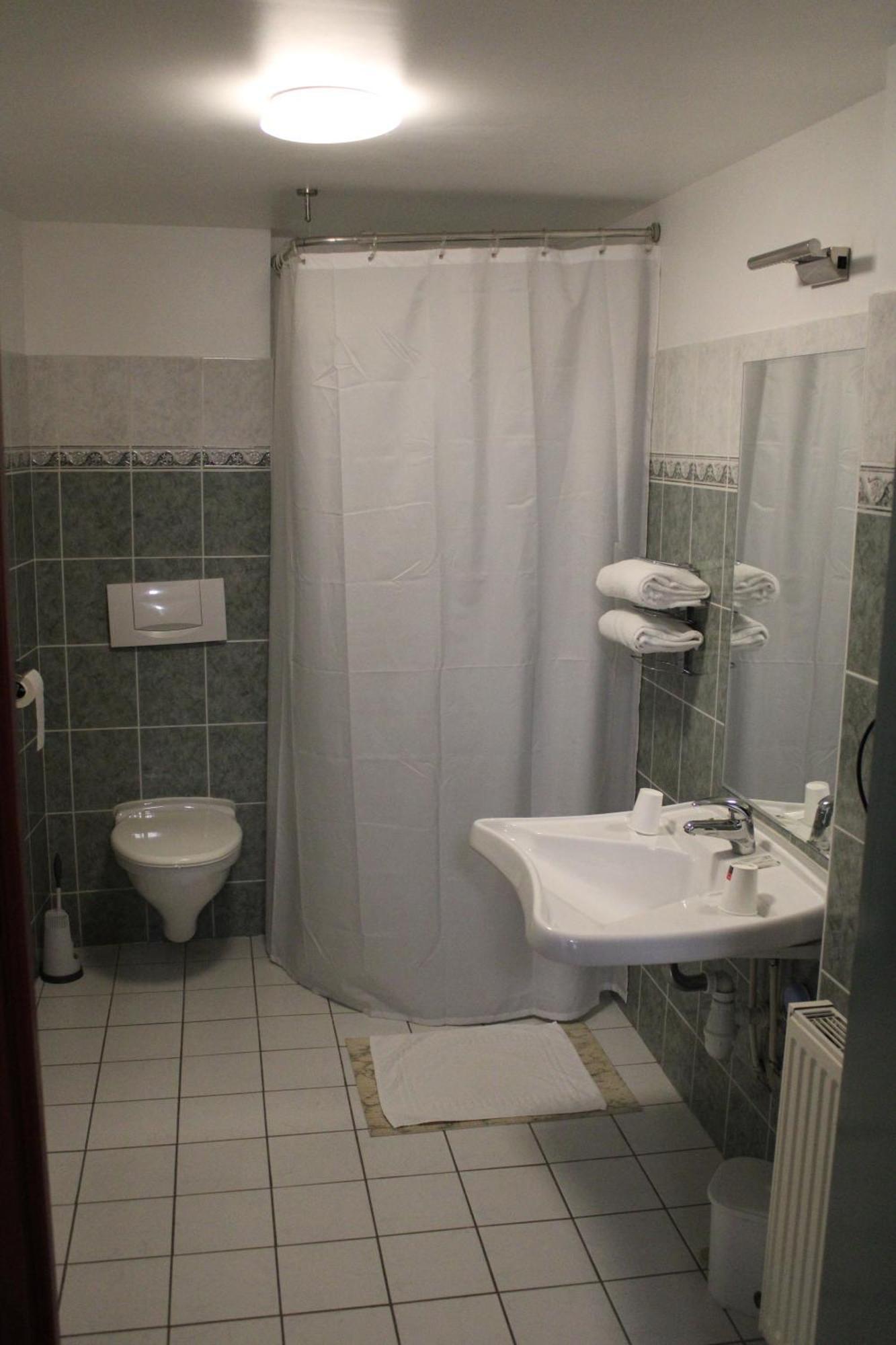 Chambres D'Hotes Du Colvert Forges-les-Eaux Εξωτερικό φωτογραφία