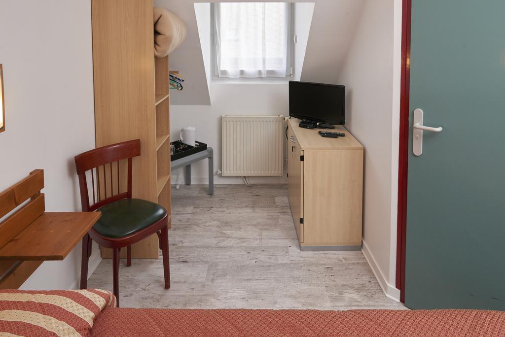 Chambres D'Hotes Du Colvert Forges-les-Eaux Εξωτερικό φωτογραφία